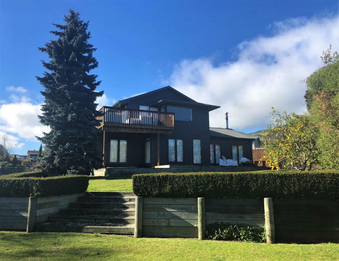 Kinloch Lakeview Lodge - Taupo Exterior photo